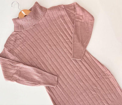 Vestido em fio mousse Bella - Ateliê Tricot