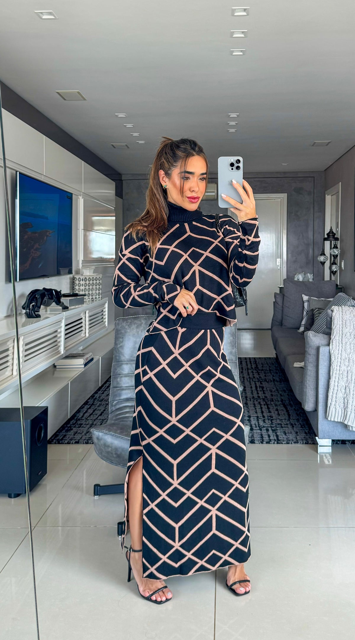 Conjunto Cropped e saia Midi em fio Modal Dora