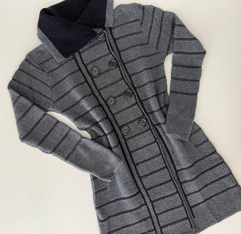 Sobretudo em fio mousse Kimberly - Ateliê Tricot