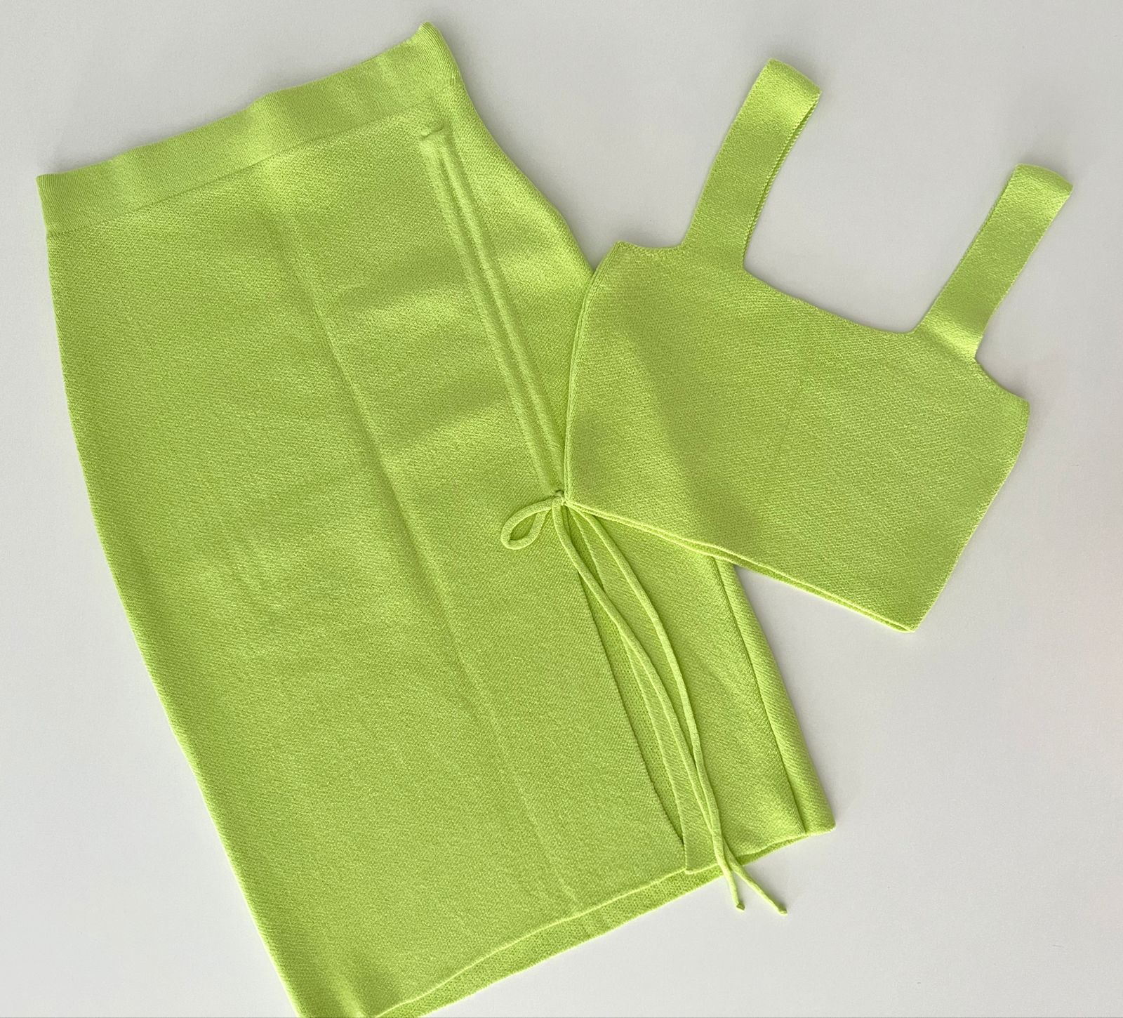 Conjunto de Tricot Modal Blusa e Shorts Verde Floresta Ateliê